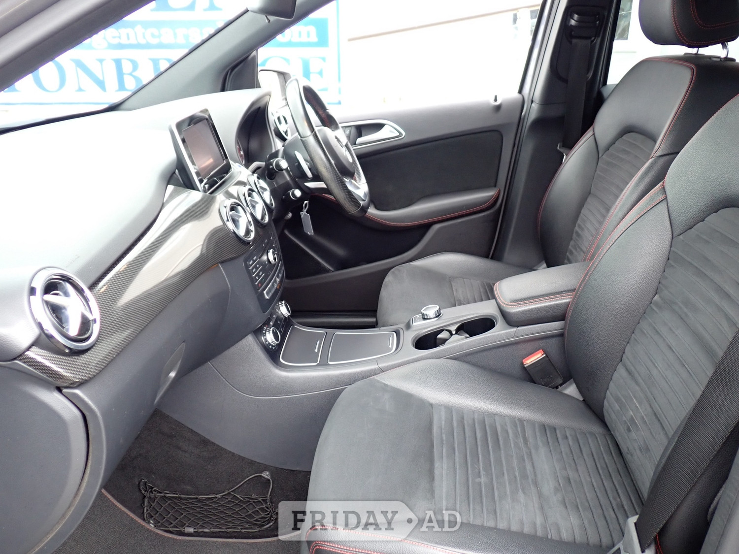 [ berth ]Mercedes-Benz B Class