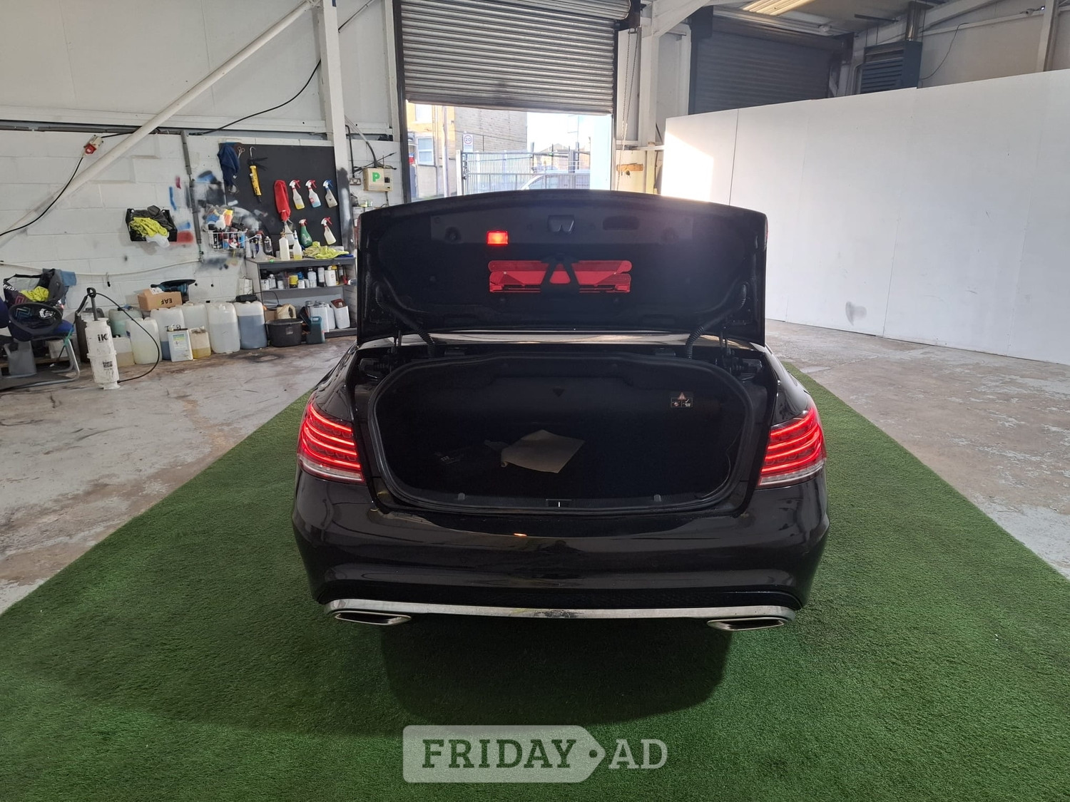 Mercedes-Benz E Class 2014 - Cars in Dewsbury