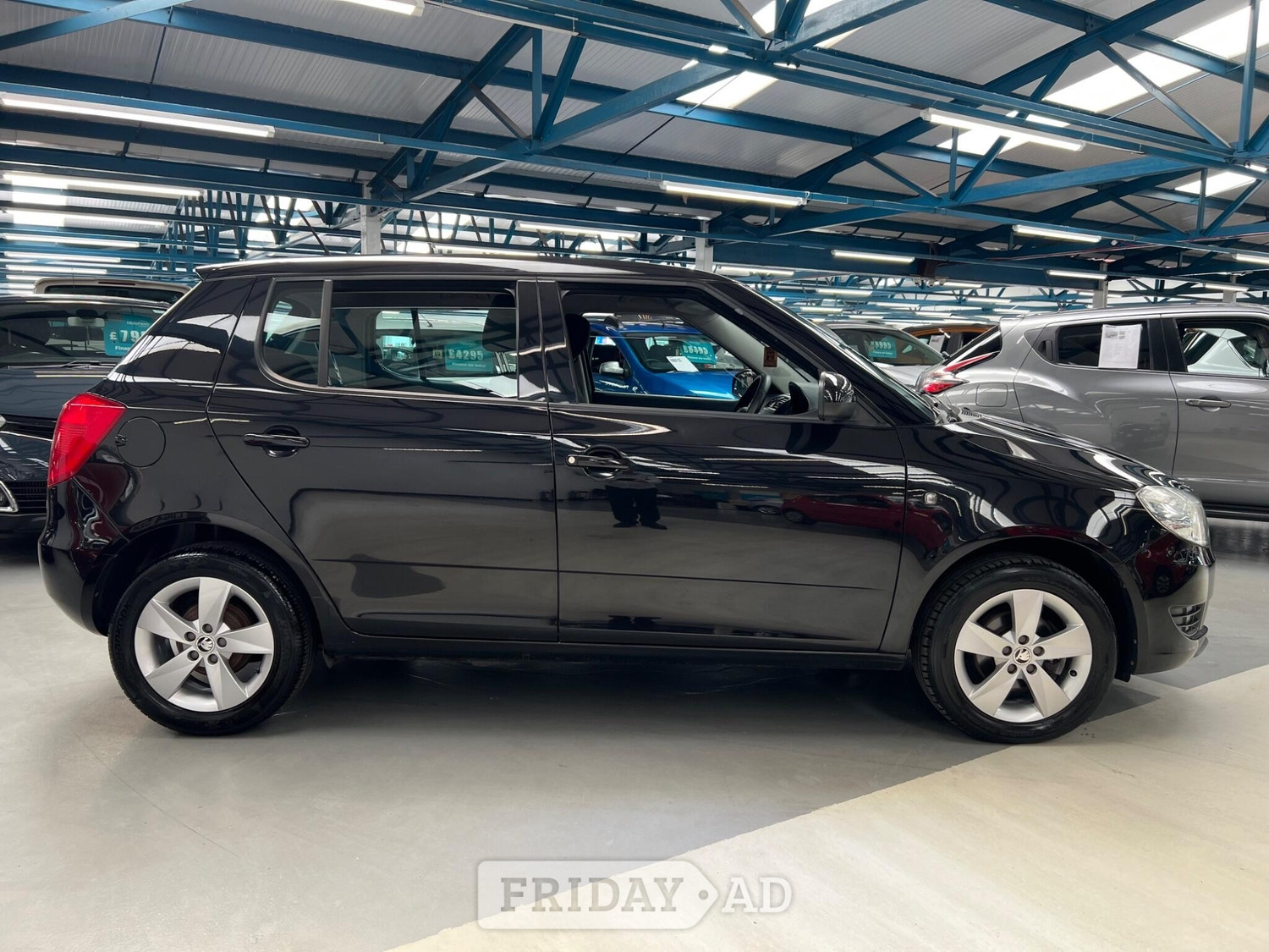 Skoda Fabia 2014 - Cars