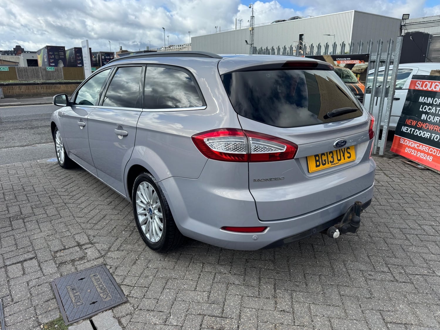 [ berth ]Ford Mondeo