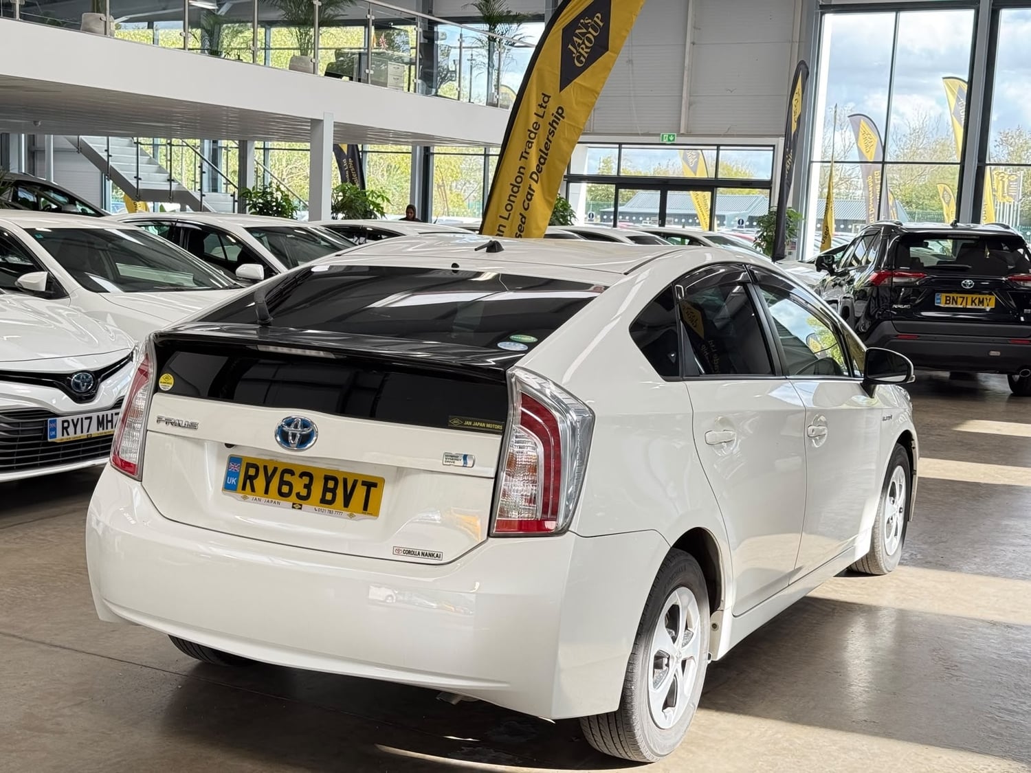 [ berth ]Toyota Prius