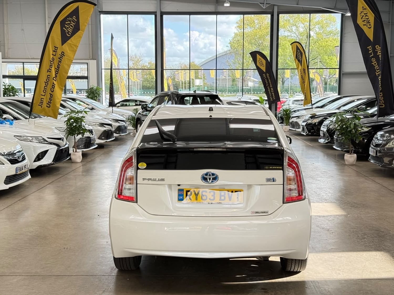 Toyota Prius 2013 - Cars in Reading