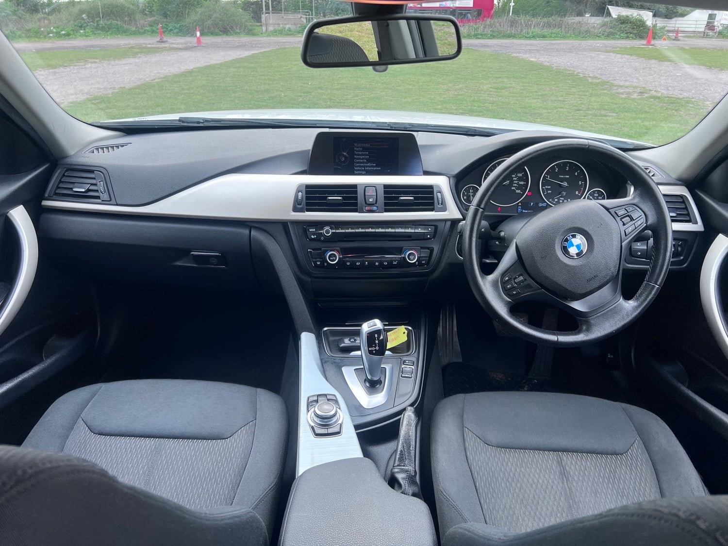 BMW 3 Series 2015 - Cars