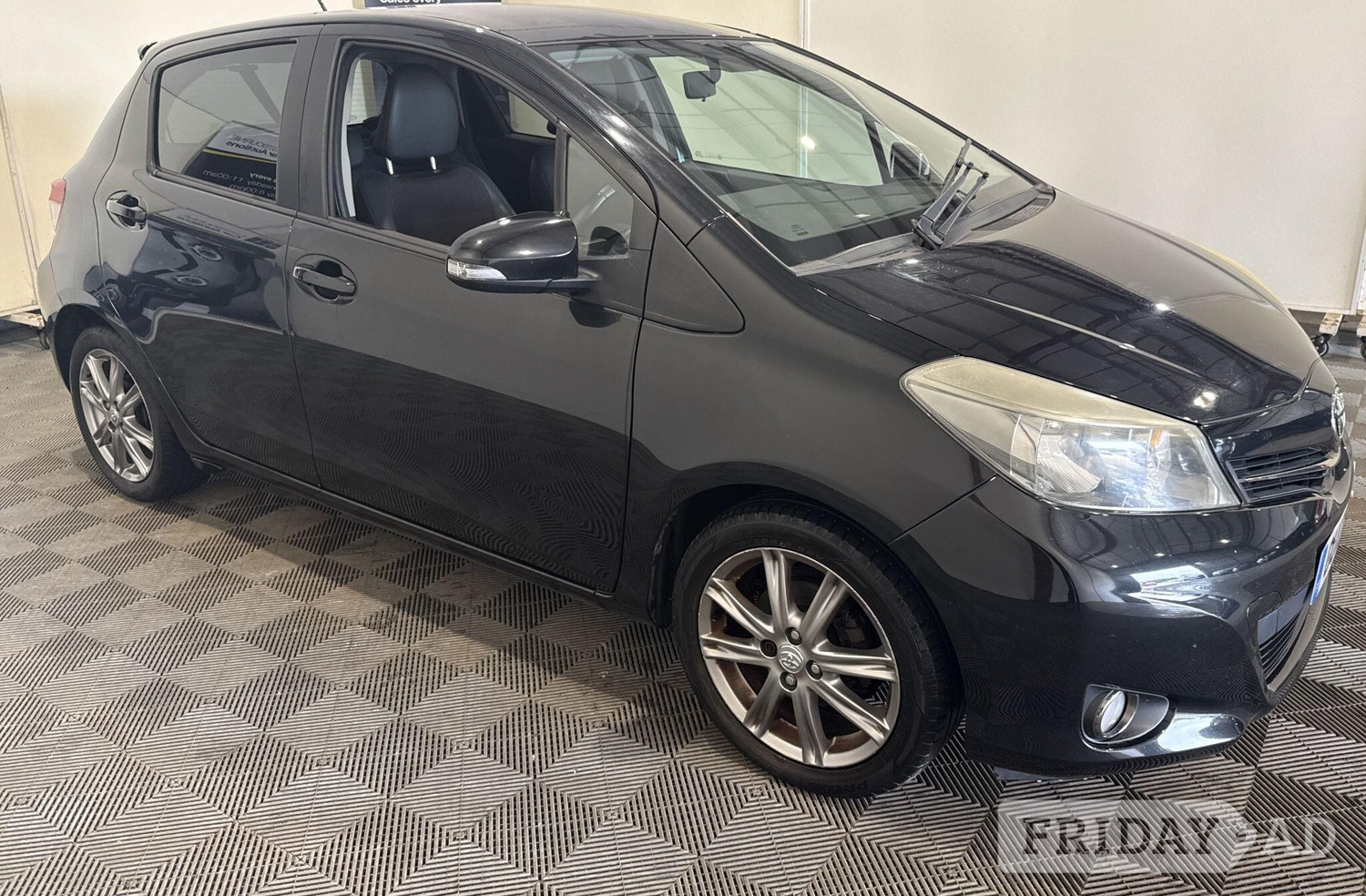 2012 Toyota Yaris 1.33 Dual VVT-i SR Euro 5 5dr - Cars