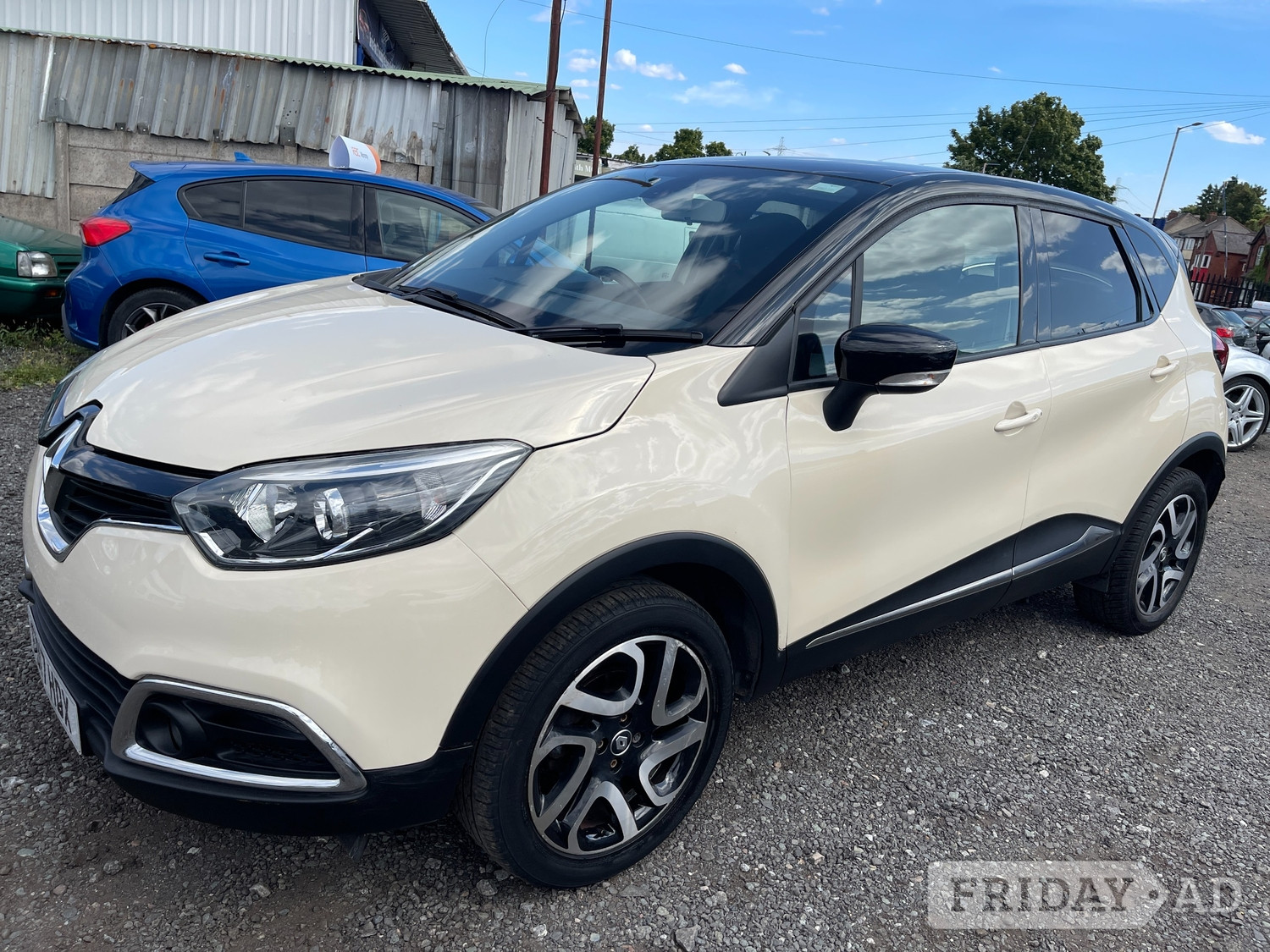 [ berth ]Renault Captur