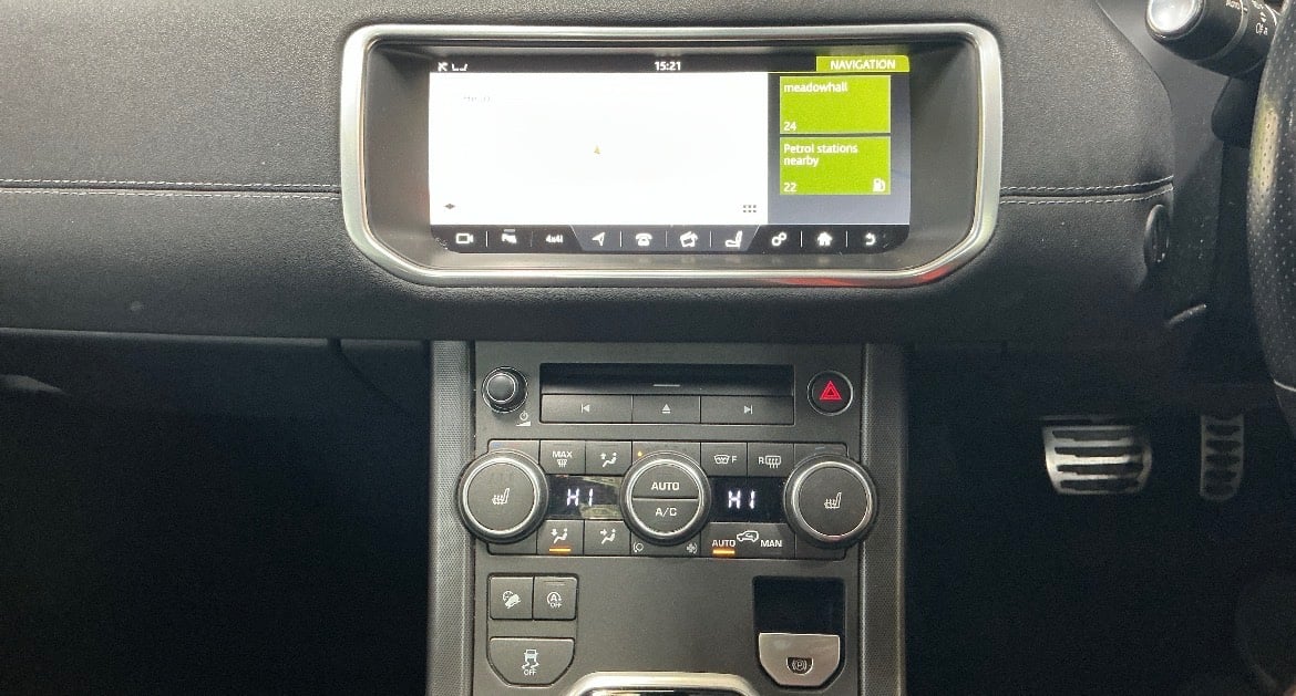 [ berth ]Land Rover Range Rover Evoque
