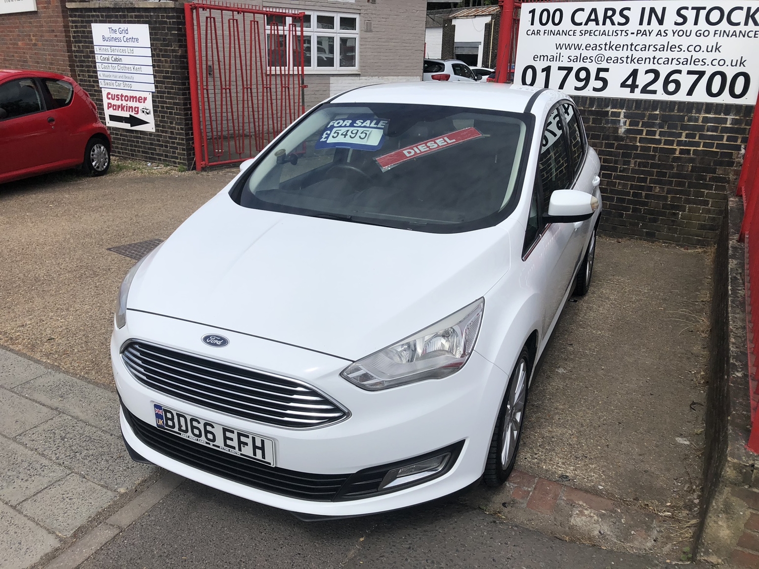 [ berth ]Ford C-MAX