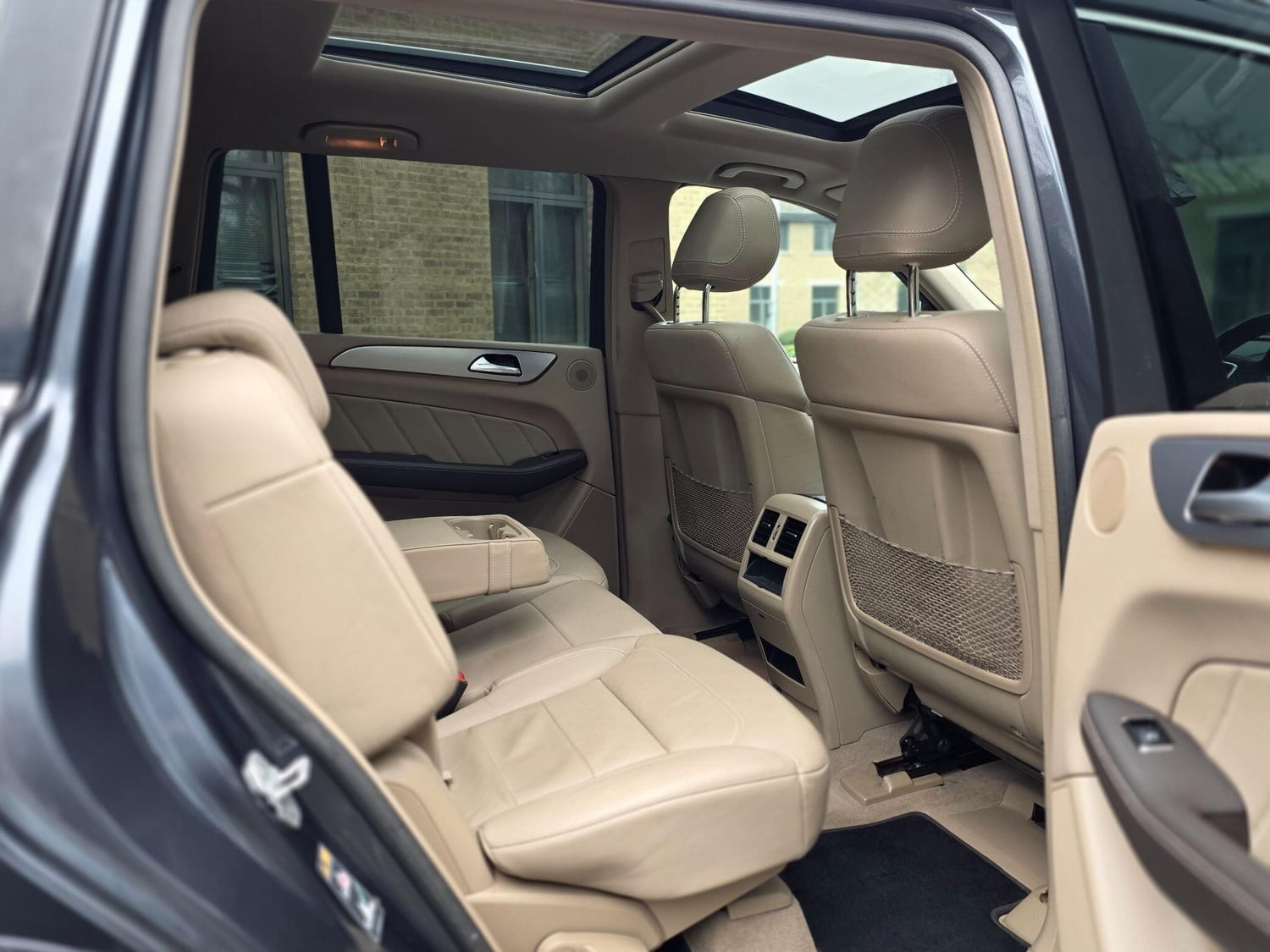 [ berth ]Mercedes-Benz GL Class