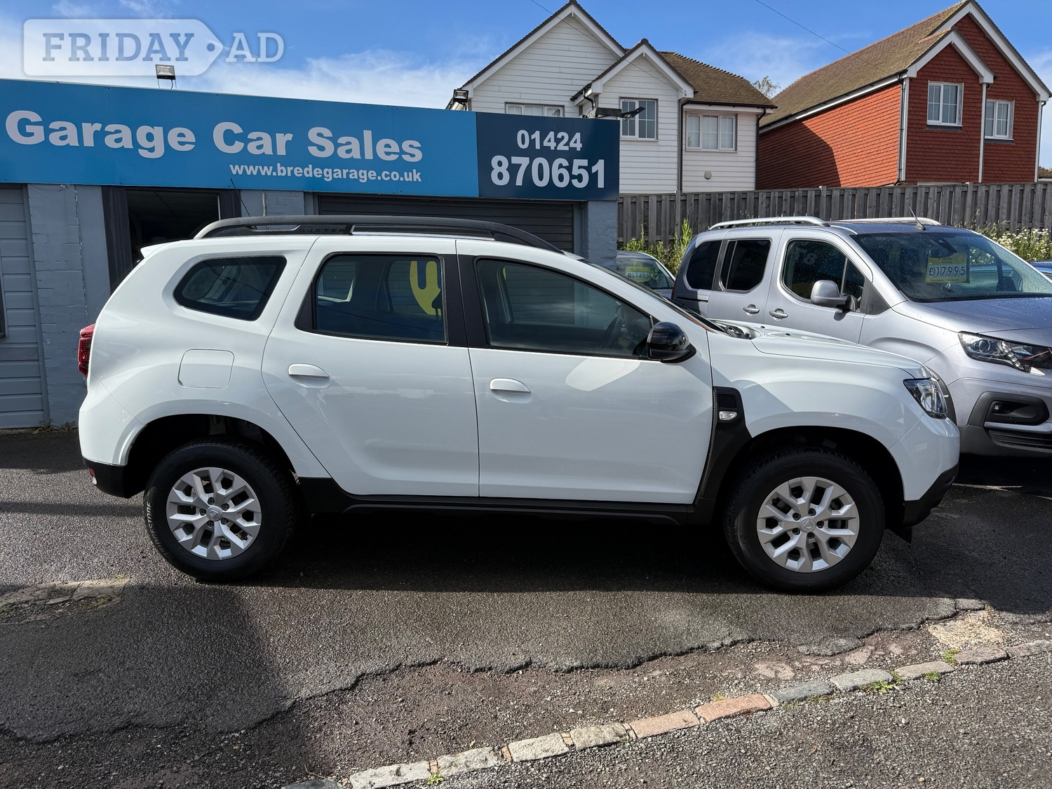 [ berth ]Dacia Duster
