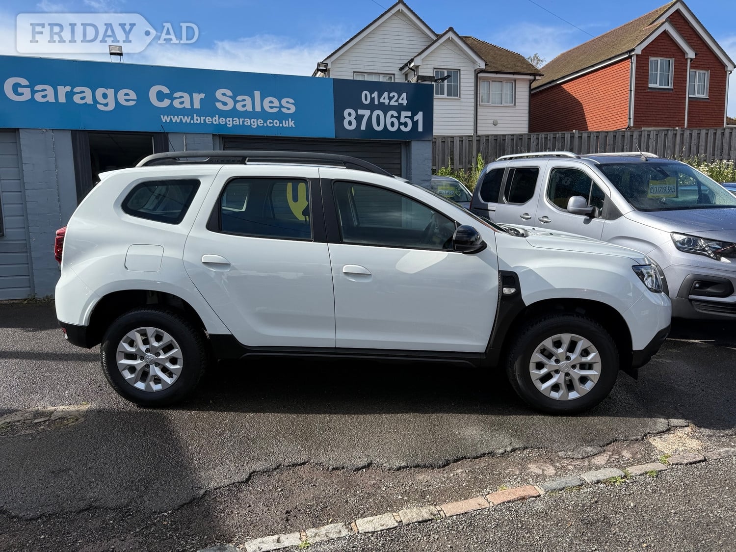[ berth ]Dacia Duster