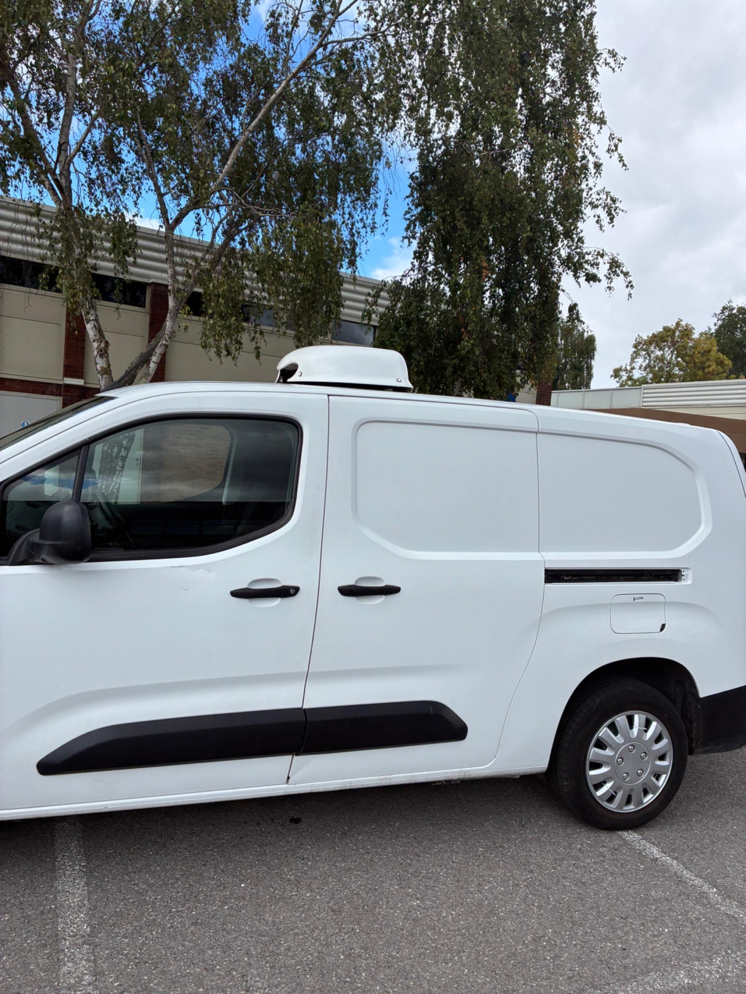 Peugeot Partner 2021 - Vans & Commercial Vehicles in Reading