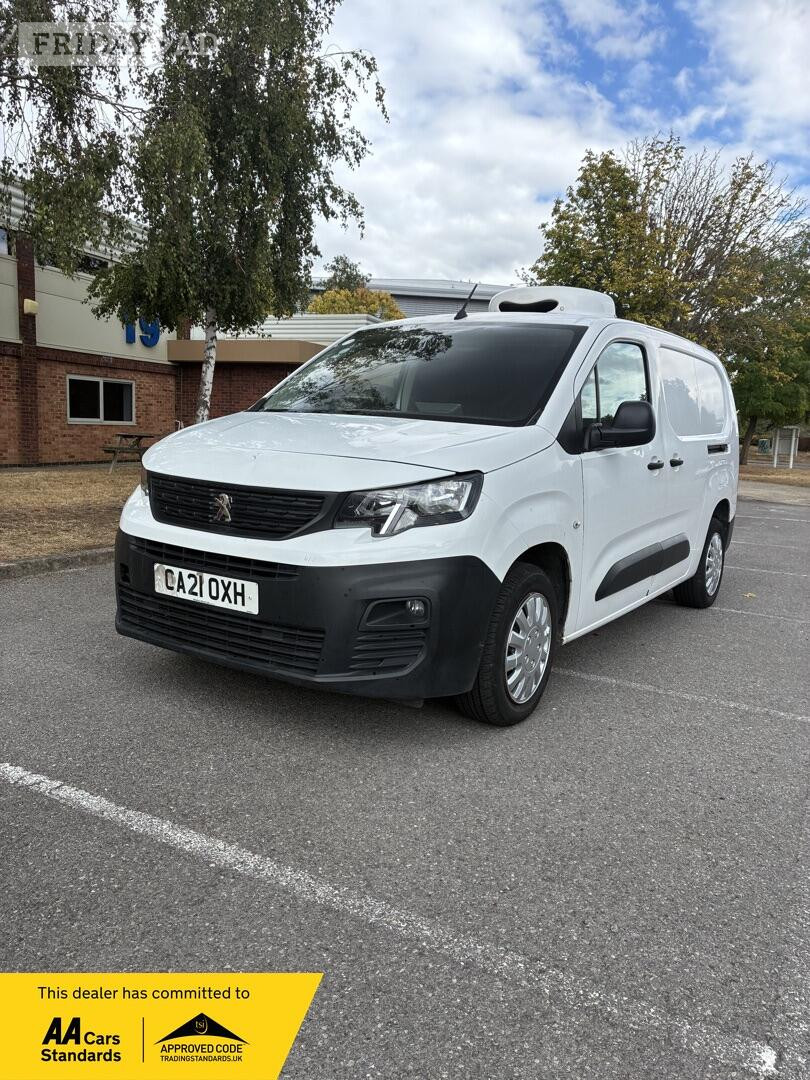 [ berth ]Peugeot Partner