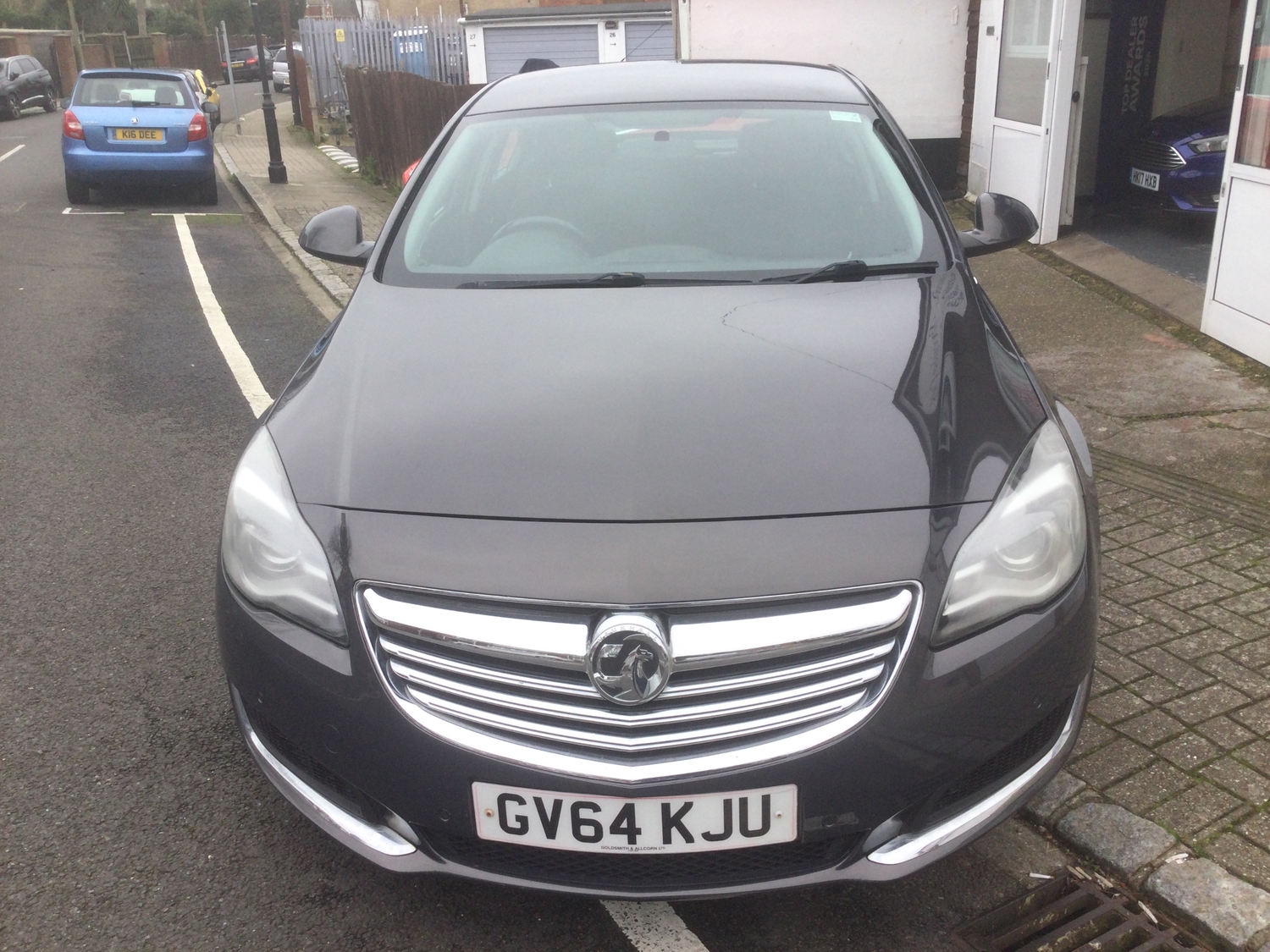 [ berth ]Vauxhall Insignia
