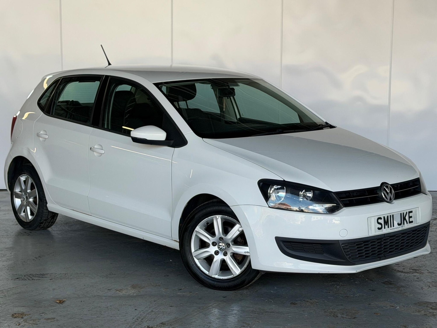 Volkswagen Polo 2011 - Cars