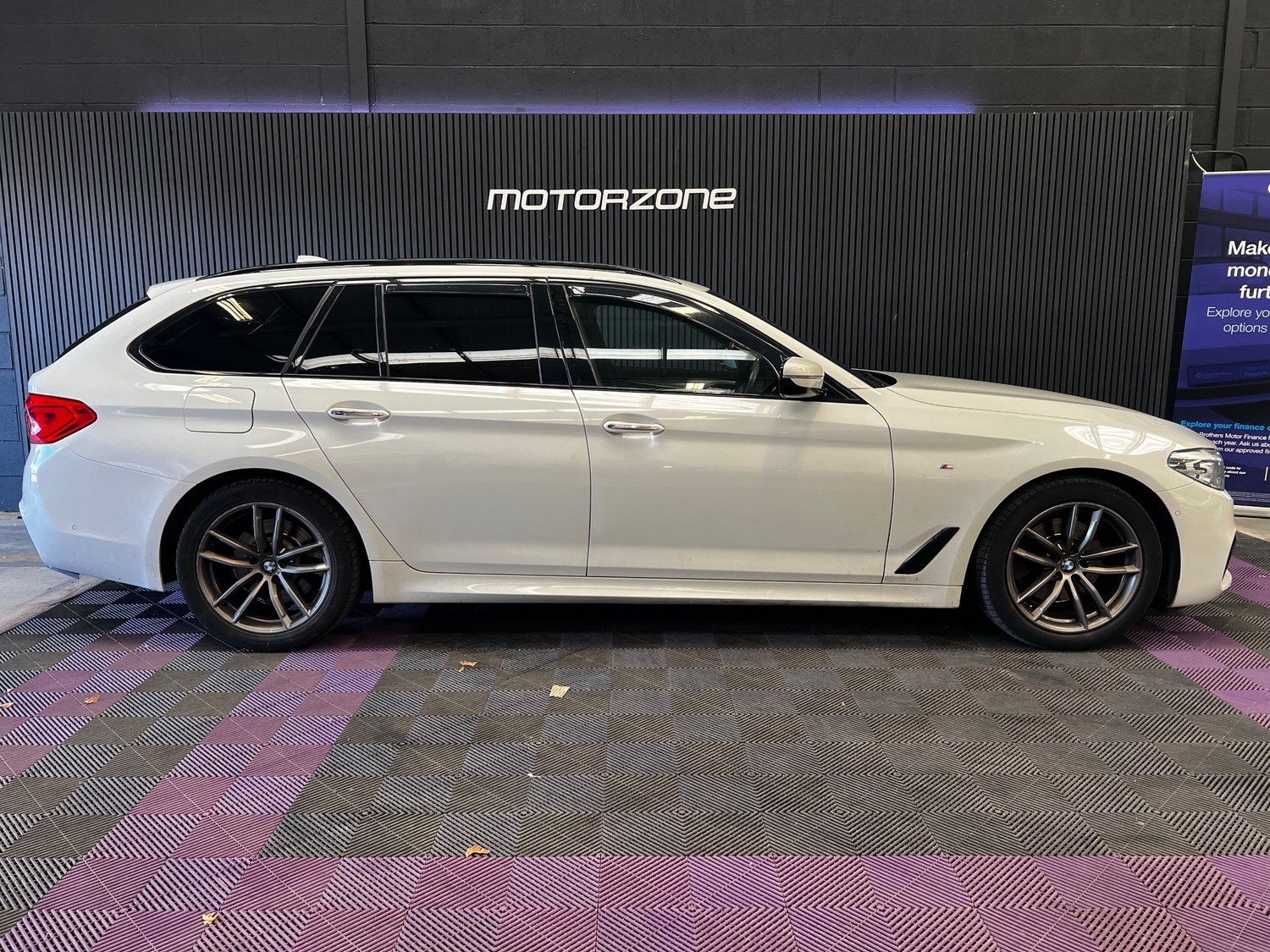 BMW 5 Series 2018 - Cars