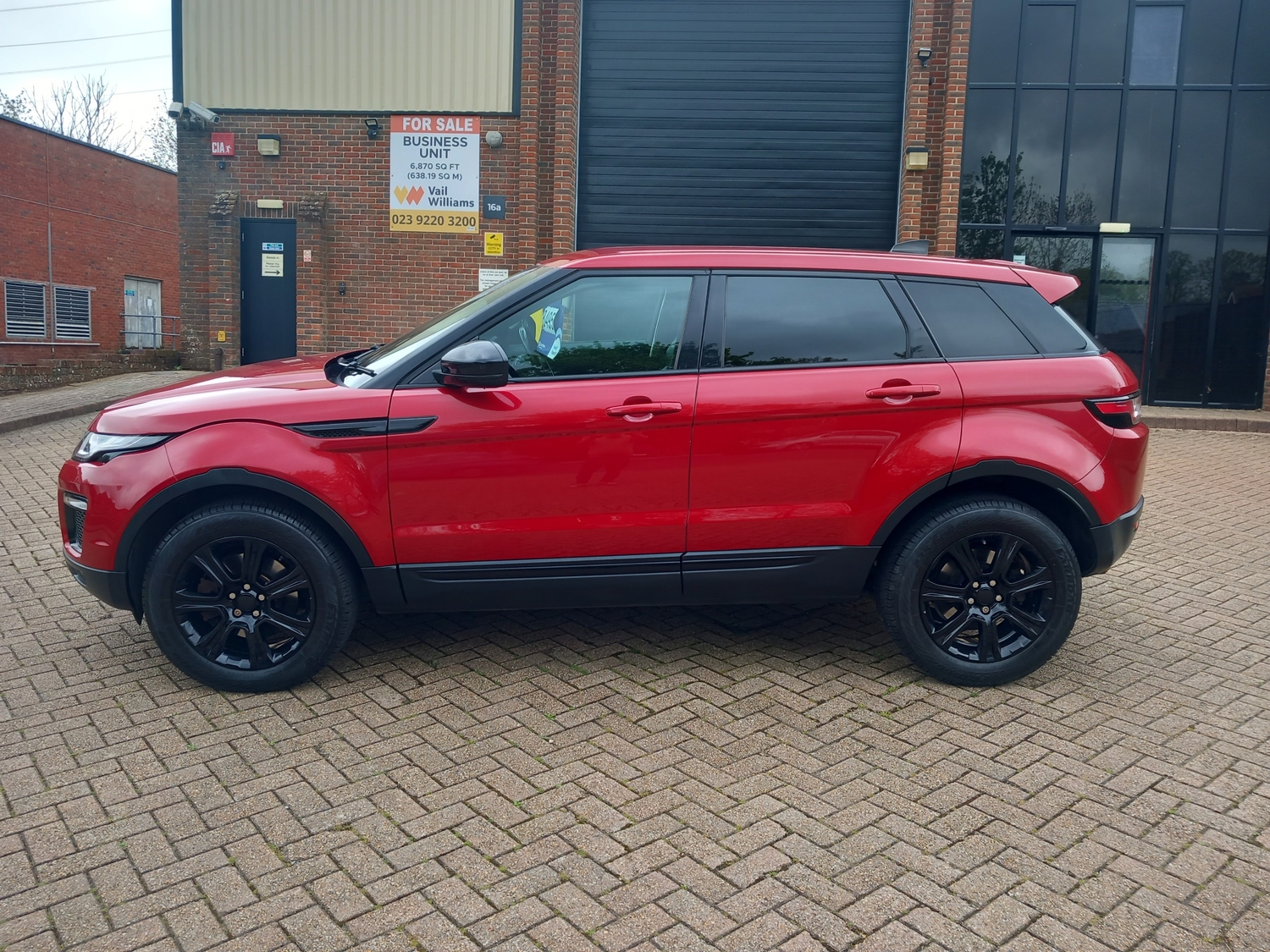 Land Rover Range Rover Evoque 2017 - Cars in Waterlooville