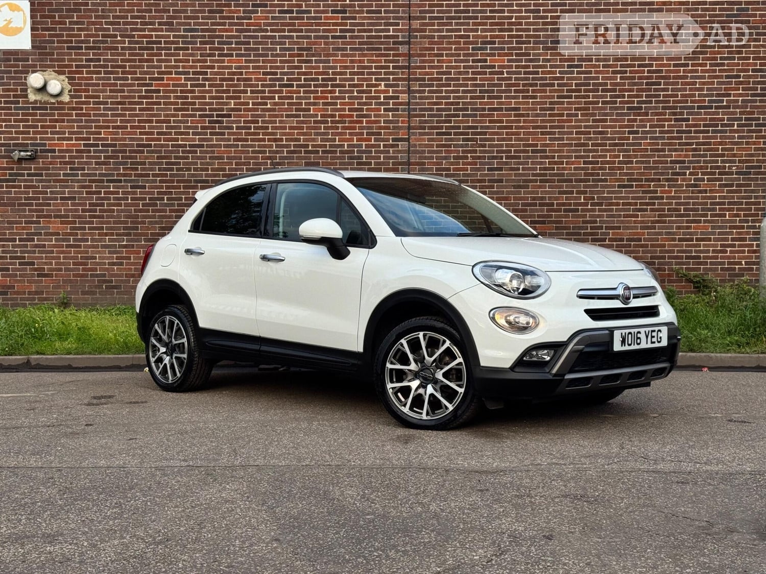 Fiat 500X 2016 in Leeds