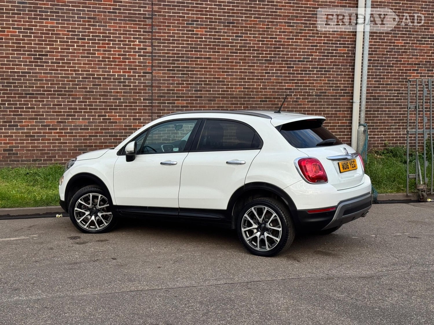 Fiat 500X 2016 - Cars in Leeds