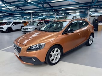 Volvo V40 Cross Country 2013