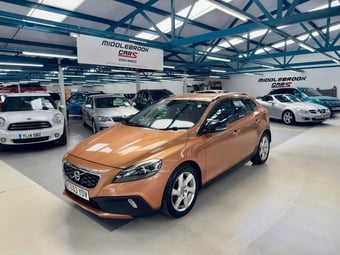 Volvo V40 Cross Country 2013