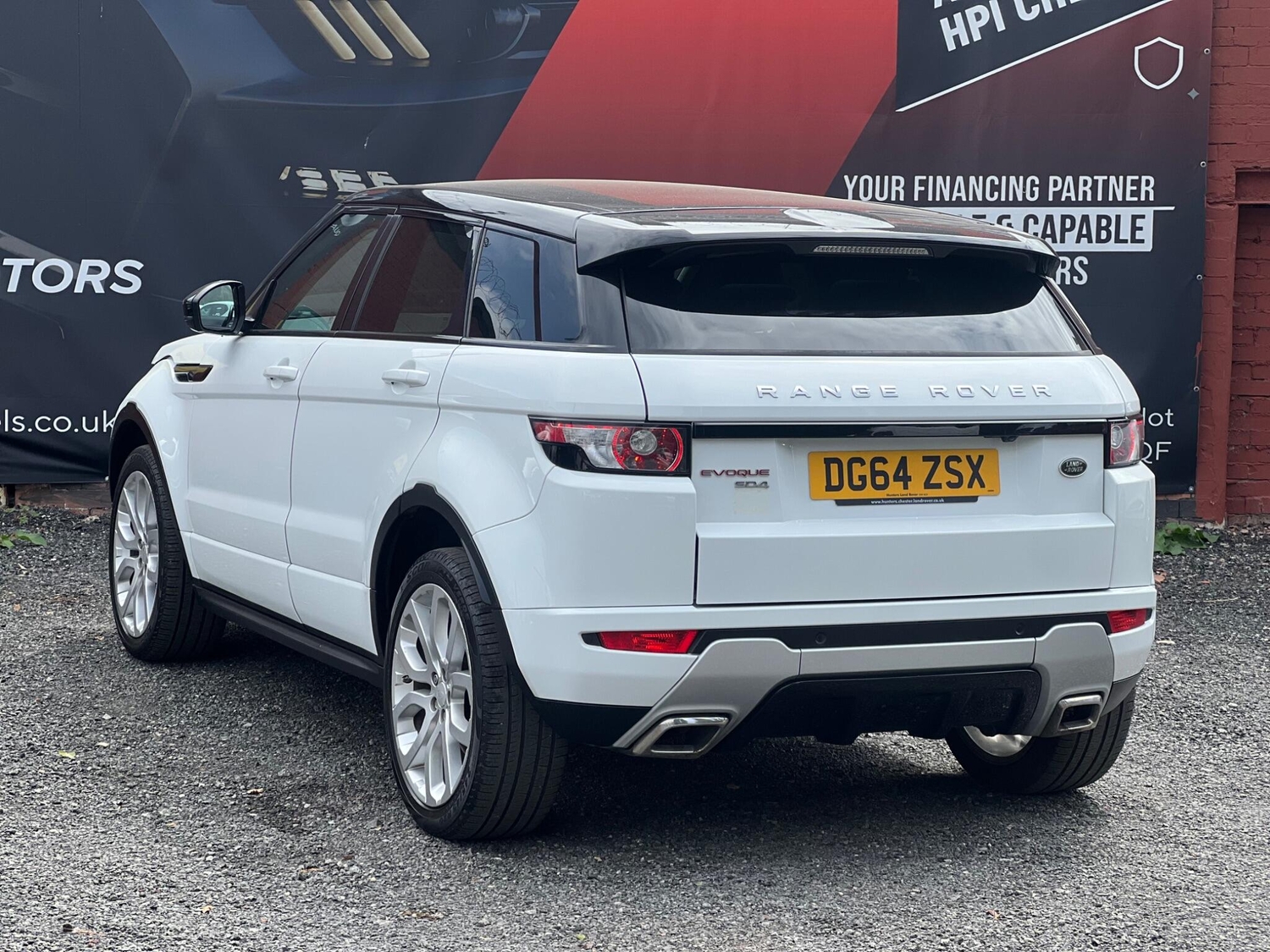 [ berth ]Land Rover Range Rover Evoque
