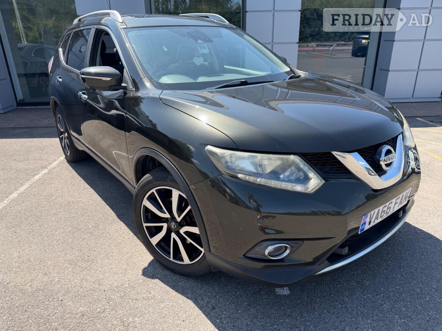 Nissan X-Trail 2017 - Cars in Gillingham