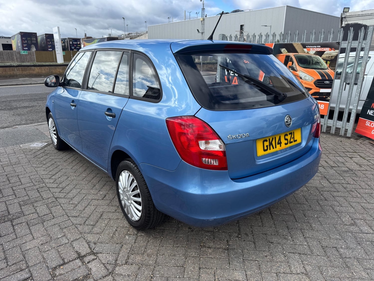 [ berth ]Skoda Fabia