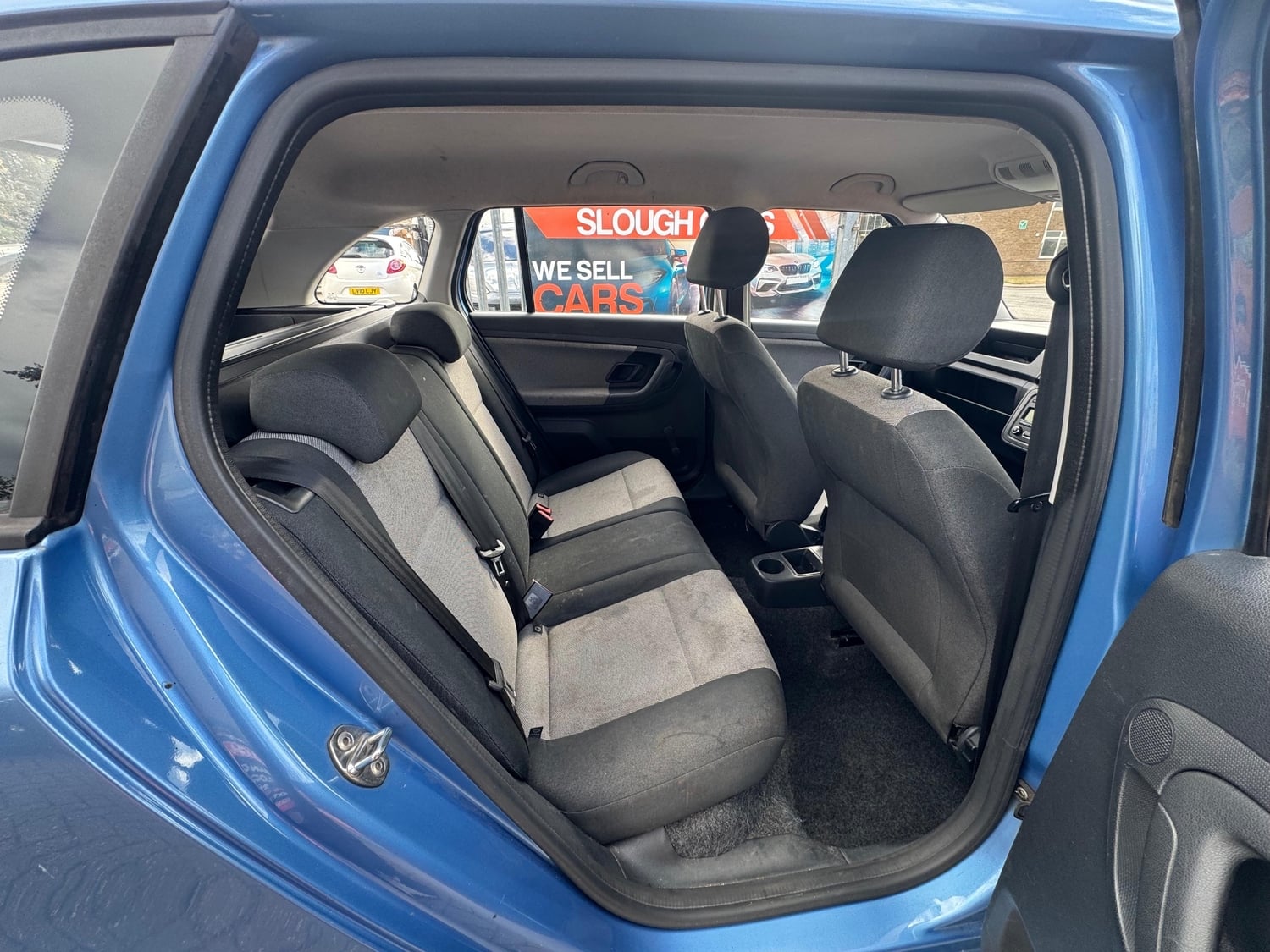 Skoda Fabia 2014 - Cars
