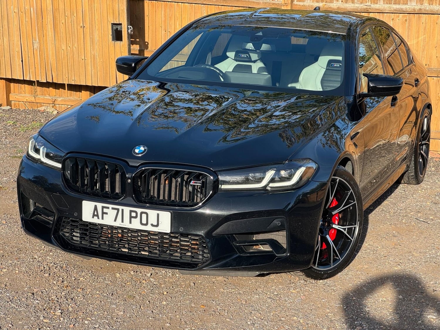 [ berth ]BMW M5