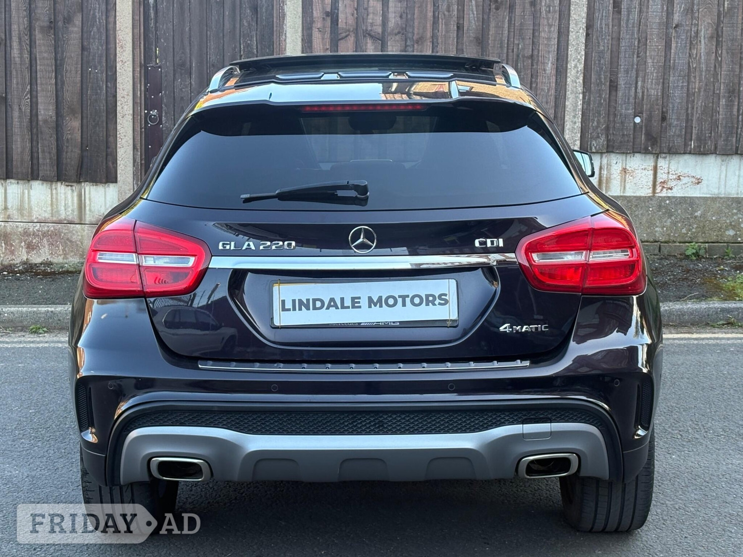 [ berth ]Mercedes-Benz GLA