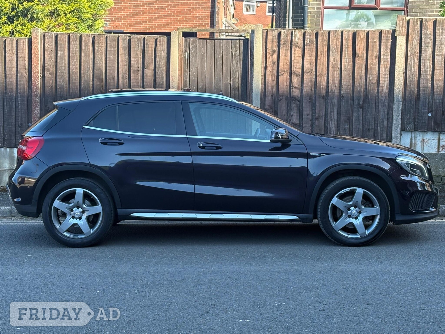 Mercedes-Benz GLA 2014 - Cars