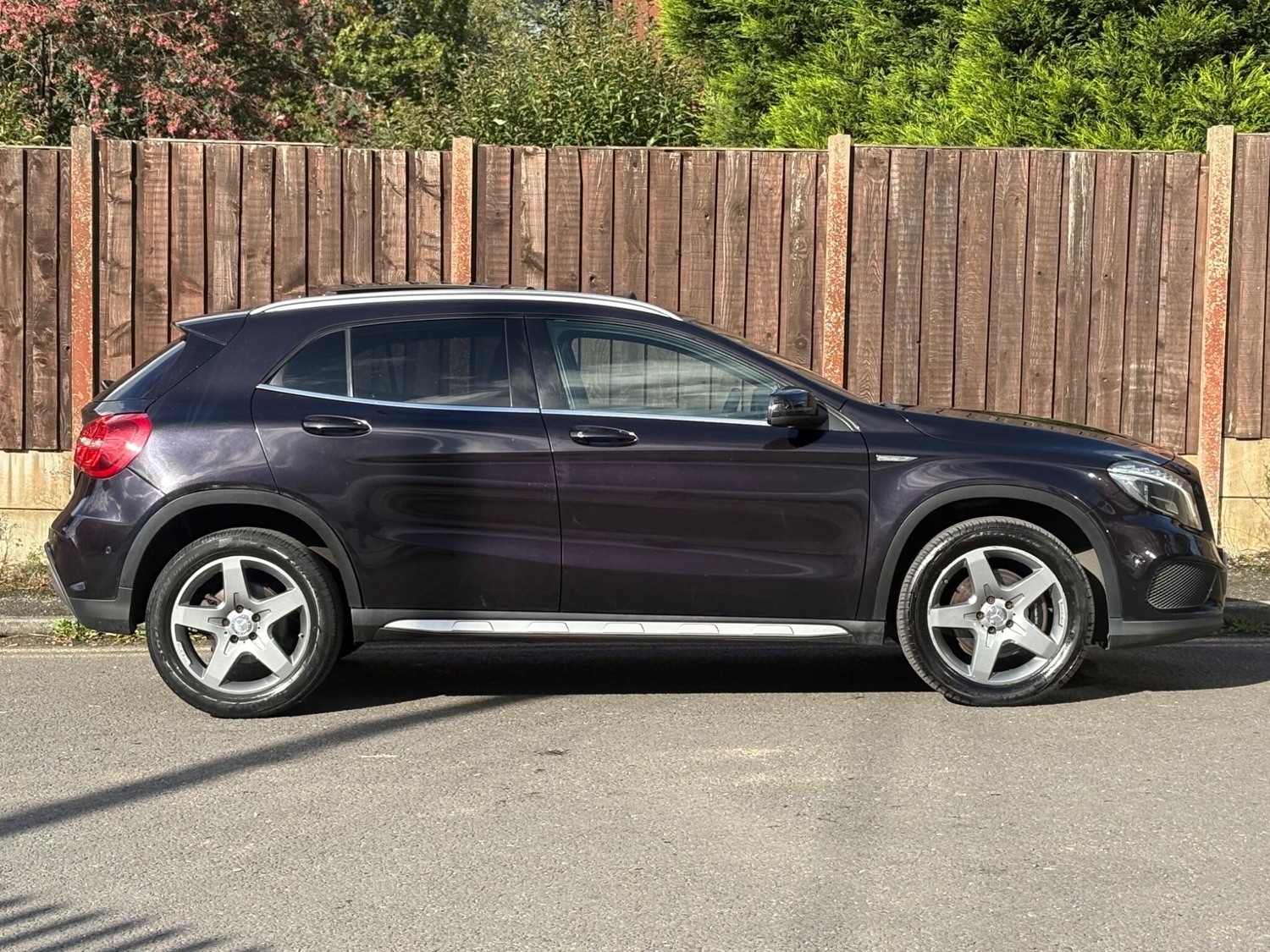 Mercedes-Benz GLA 2014 - Cars
