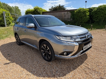 Mitsubishi Outlander 2016