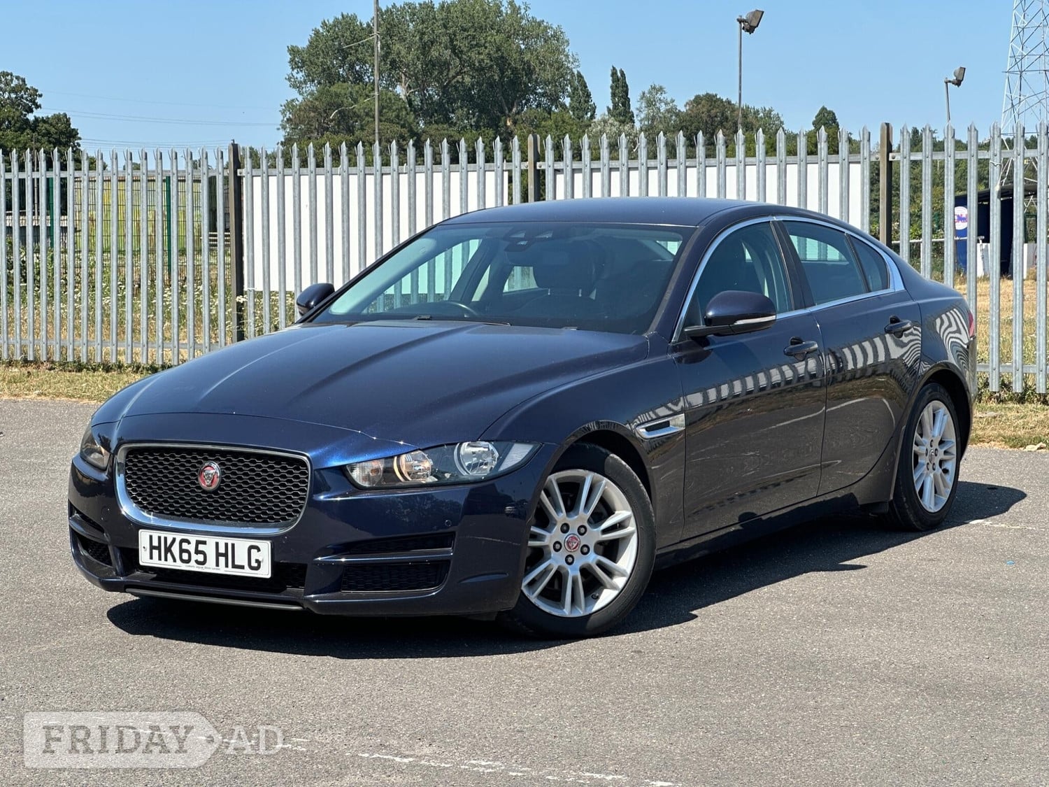 Jaguar XE 2015 - Cars in Slough