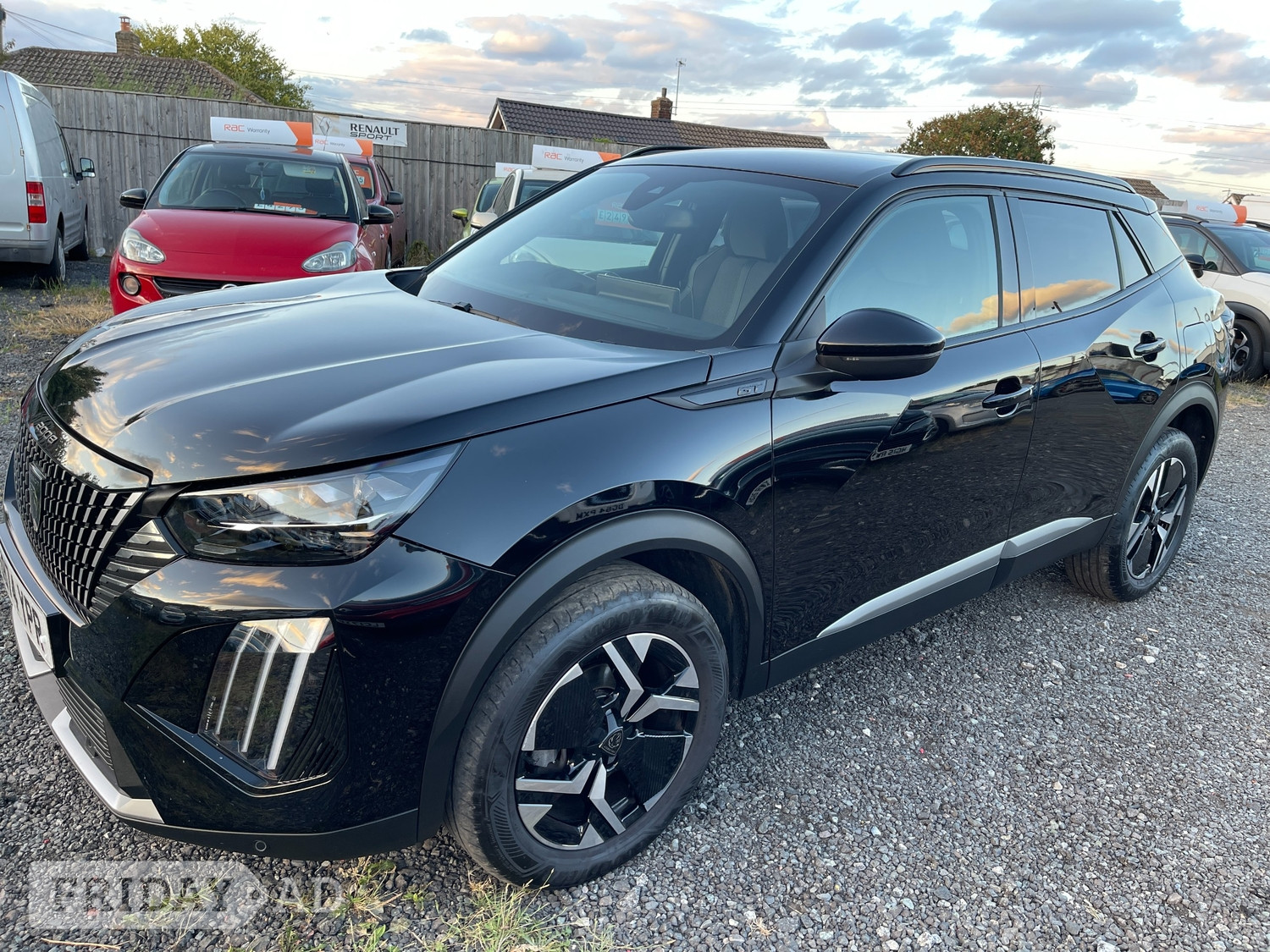 [ berth ]Peugeot 2008