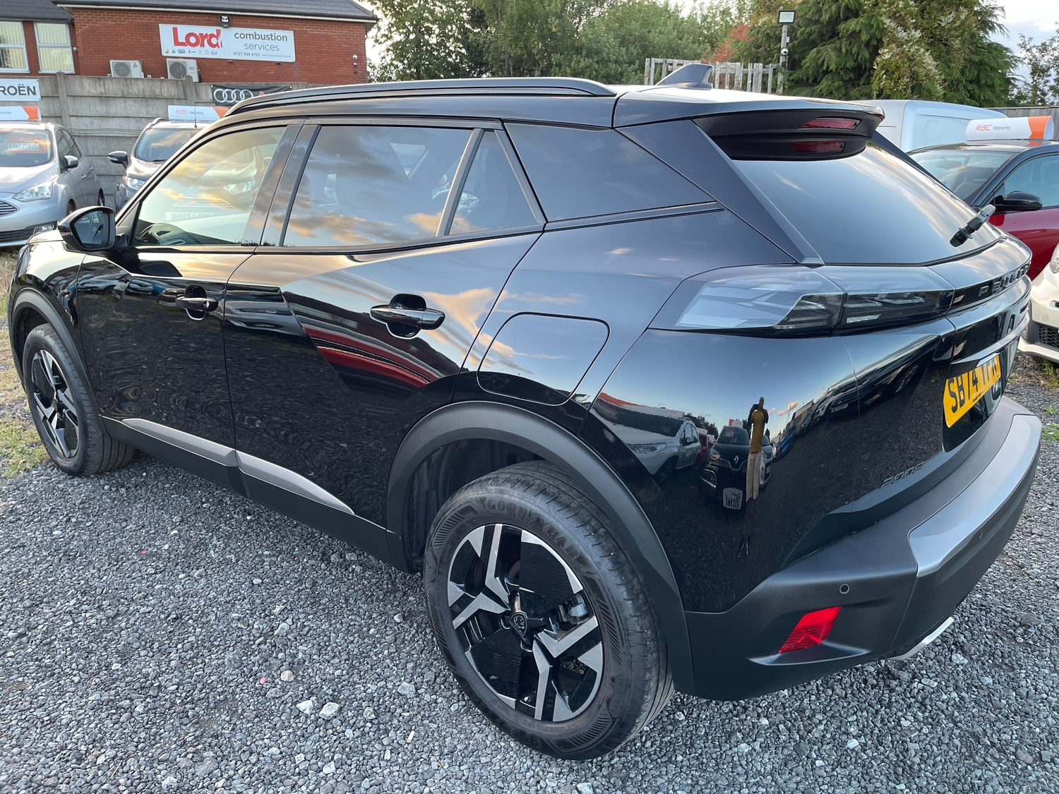 Peugeot 2008 2025 - Cars