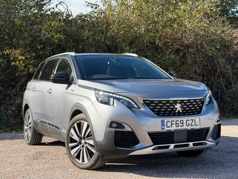Peugeot 5008 2020