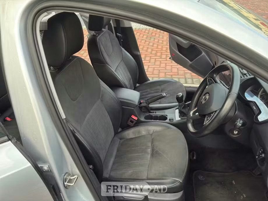 [ berth ]Skoda Octavia