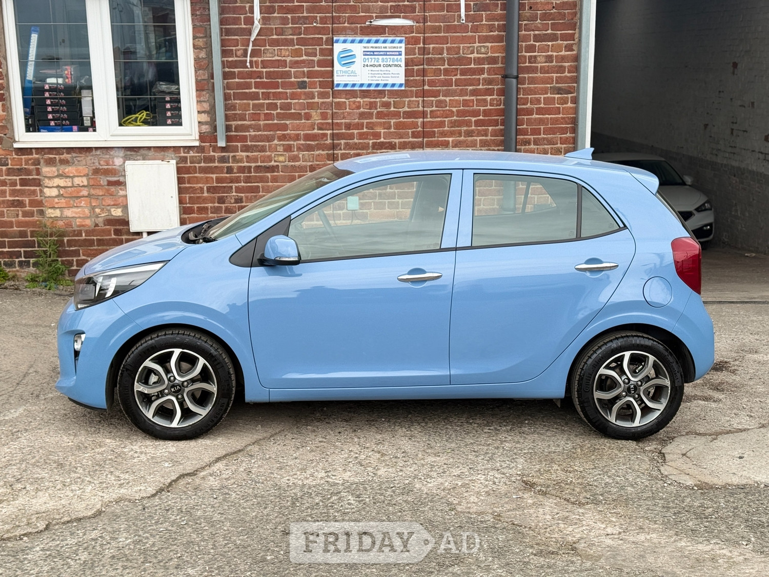 Kia Picanto 2018 - Cars in Preston