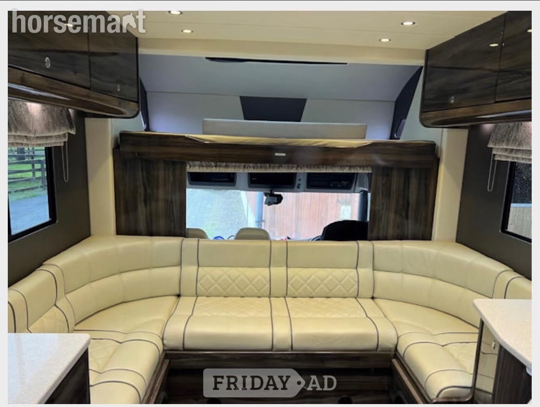 Other KM HORSEBOXES DAF Horsebox - Trailers & Horseboxes in Denham