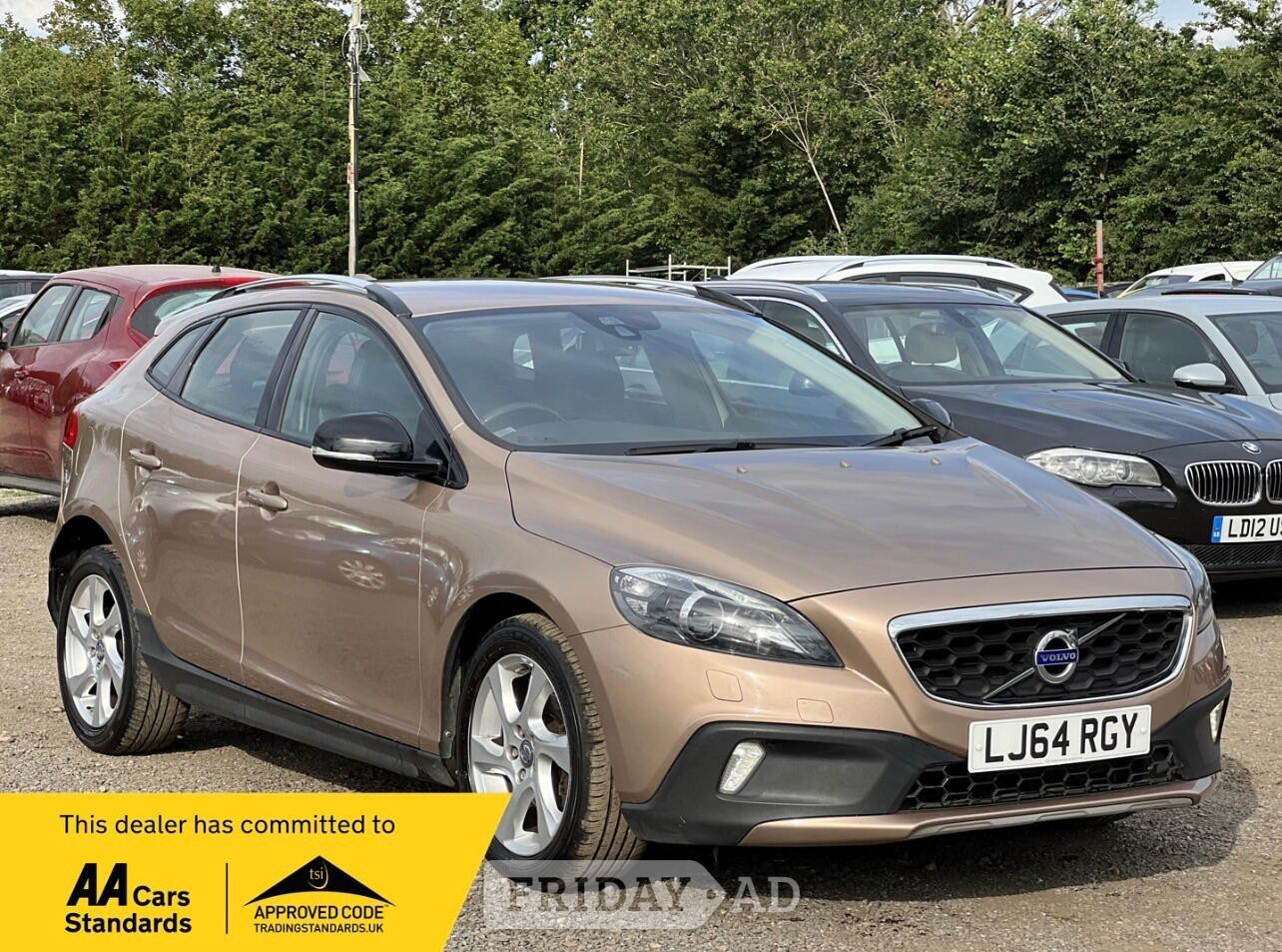 Volvo V40 Cross Country 2015 in Milton Keynes