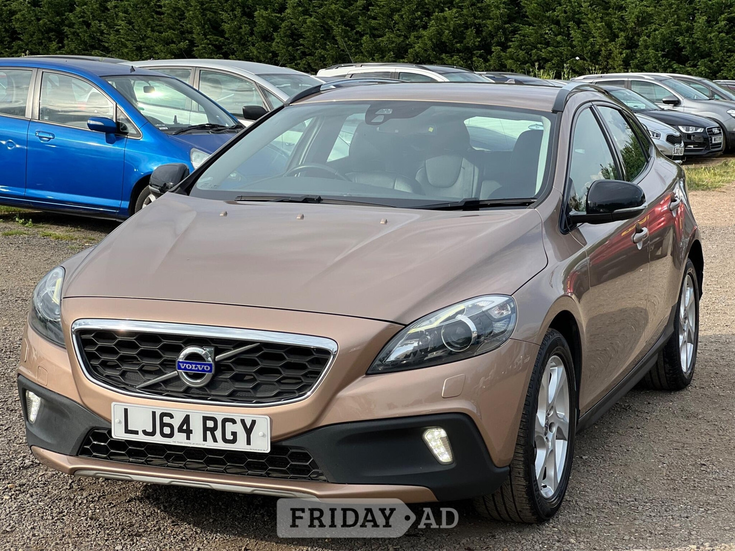 Volvo V40 Cross Country 2015 - Cars