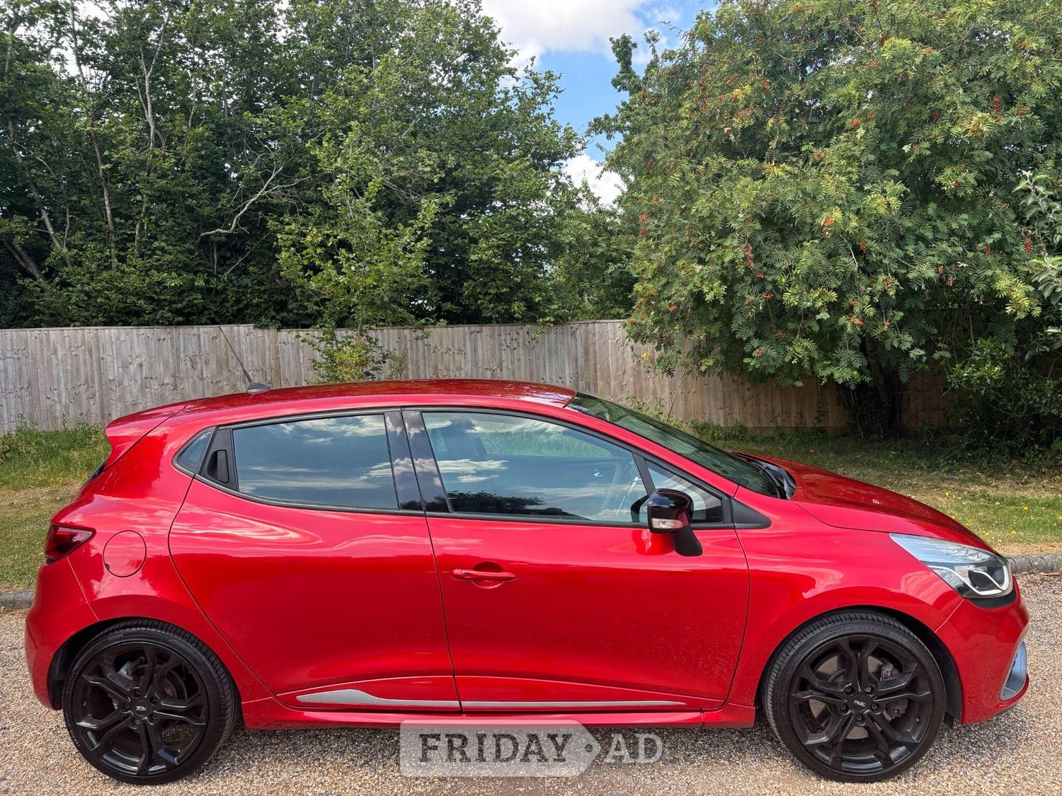 Renault Clio 2013 in High Wycombe