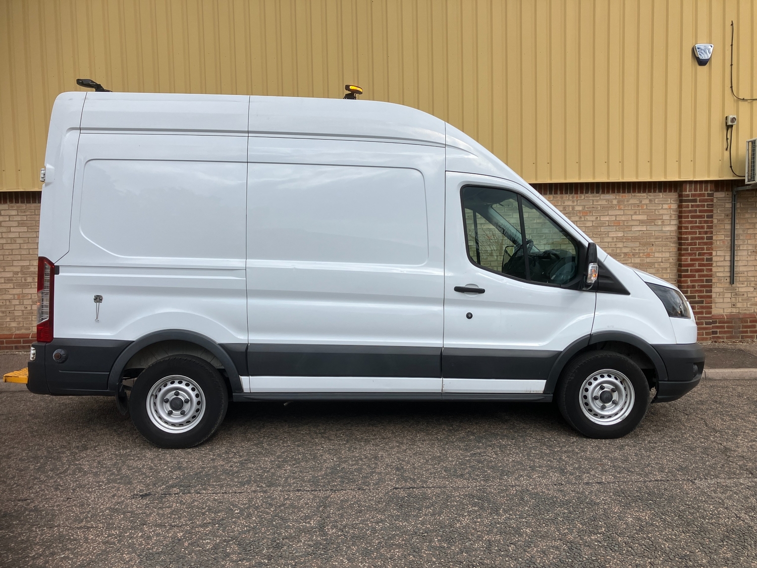 Ford Transit 2018 - Vans & Commercial Vehicles in Ashbourne