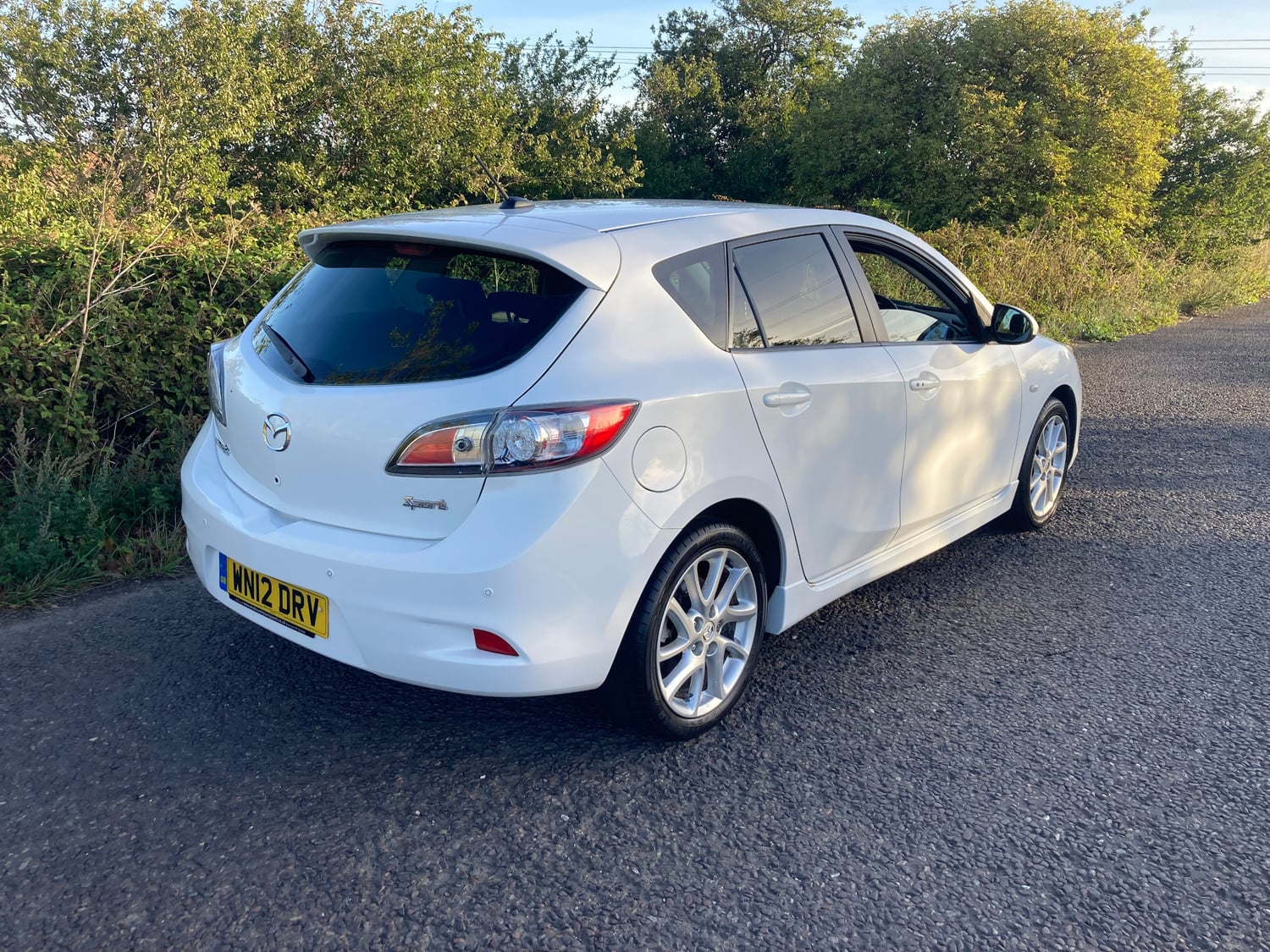 Mazda 3 2012 - Cars