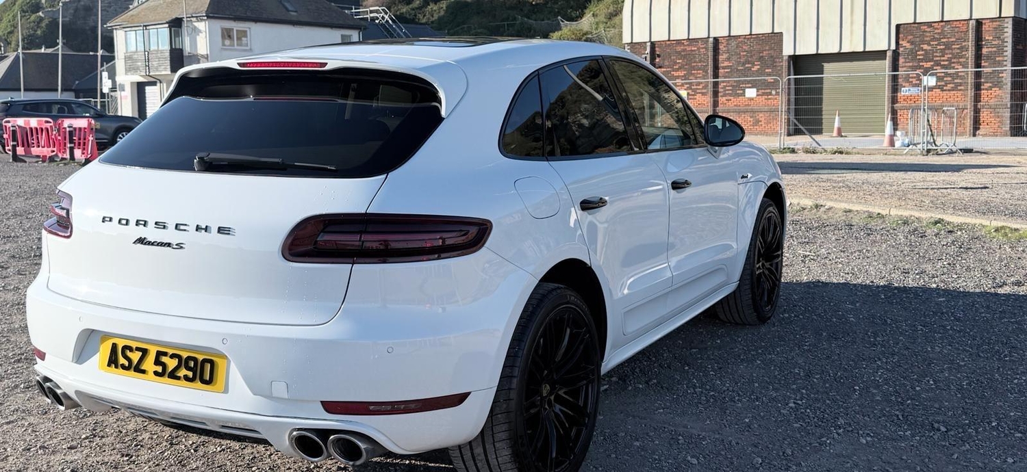 Porsche Macan 2015 - Cars in Uxbridge