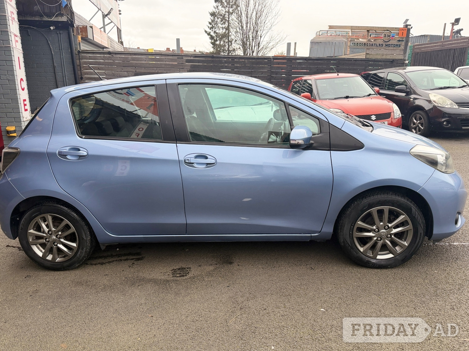 Toyota Yaris 2014 - Cars