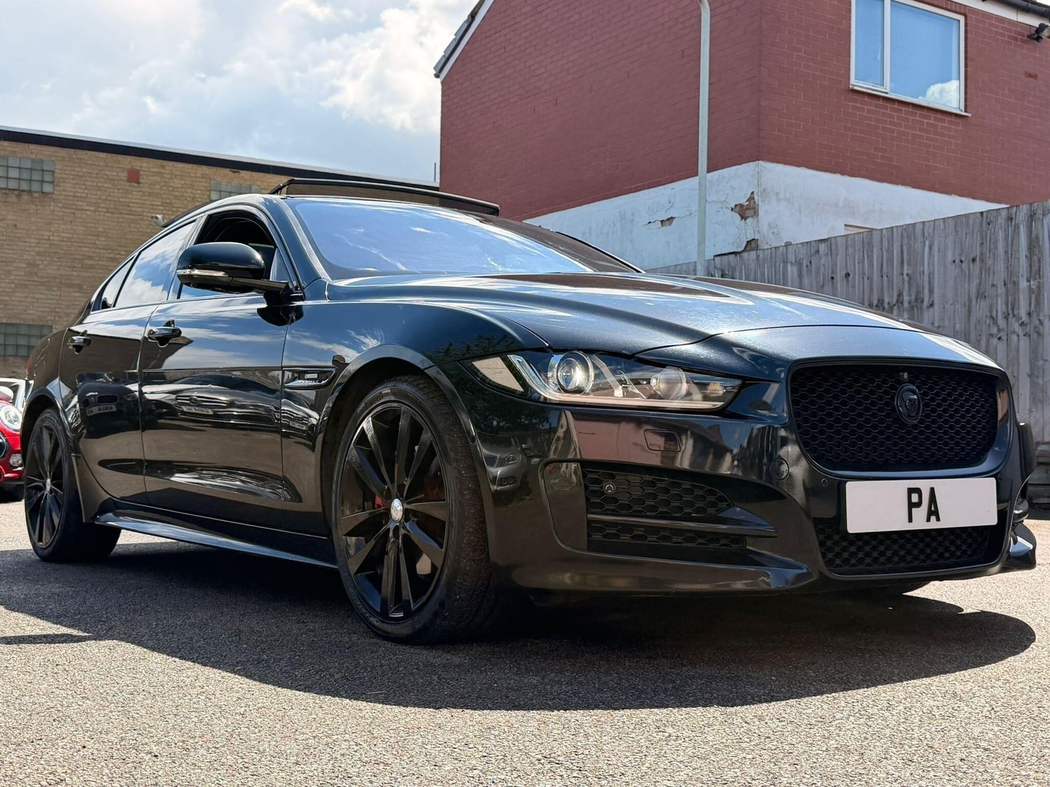 [ berth ]Jaguar XE