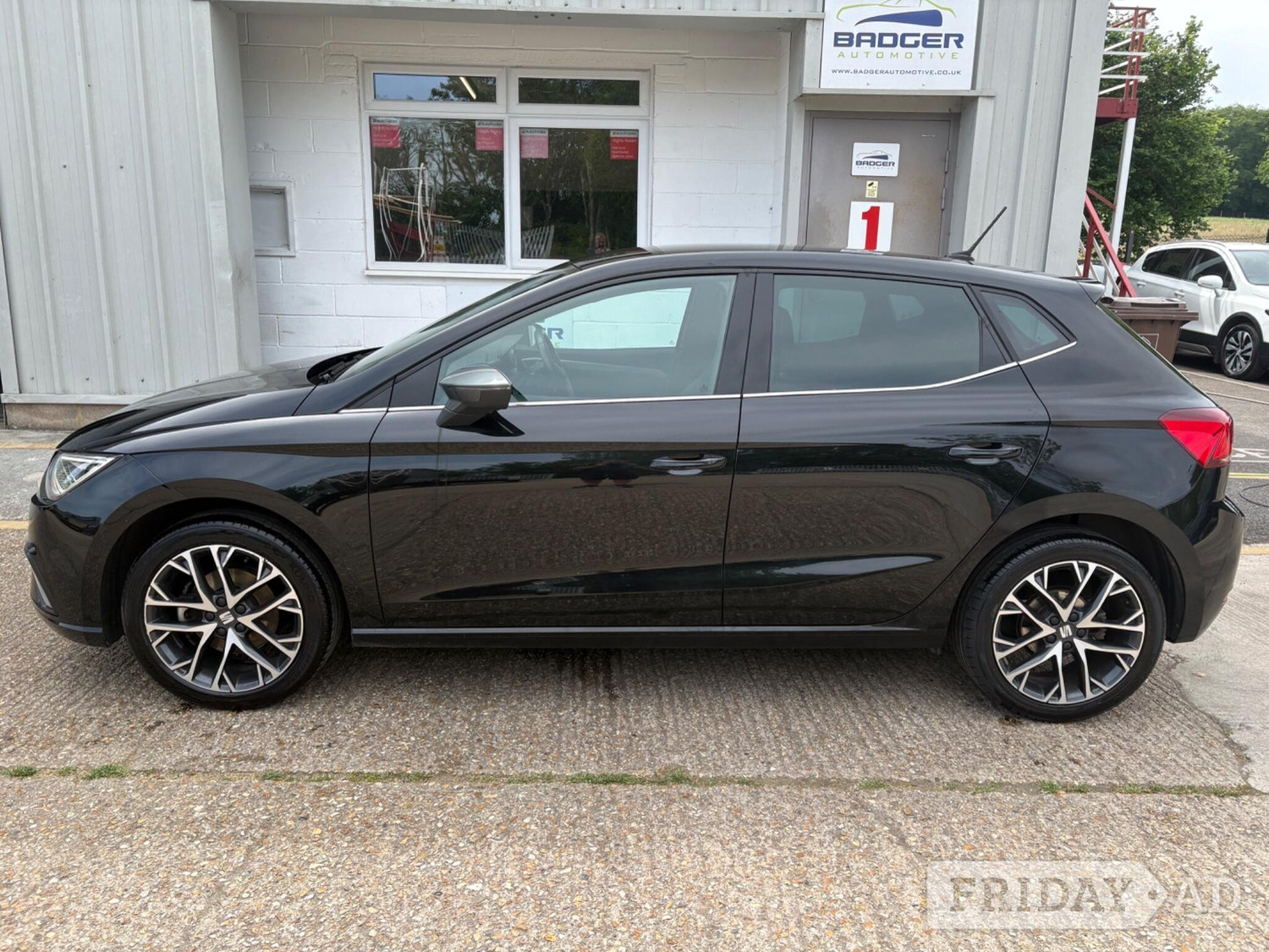 [ berth ]SEAT Ibiza