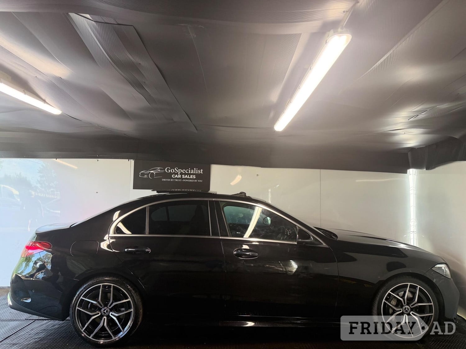 [ berth ]Mercedes-Benz C Class
